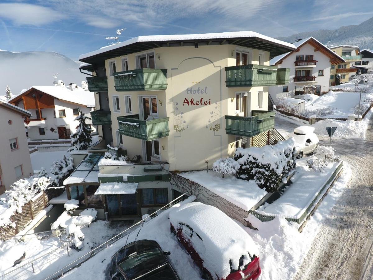 Hotel Akelei Bruneck Exterior foto