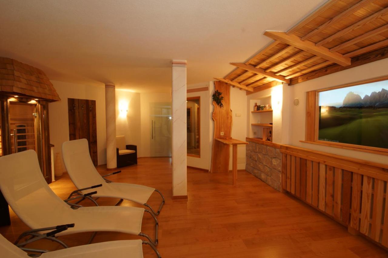 Hotel Akelei Bruneck Exterior foto