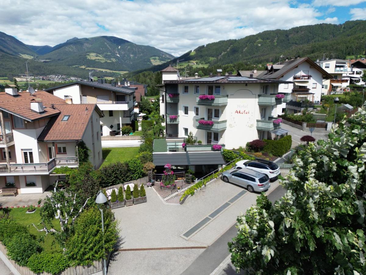 Hotel Akelei Bruneck Exterior foto